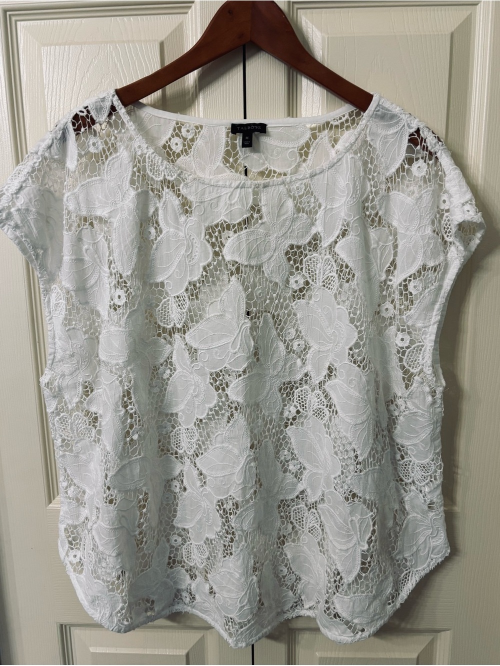 Talbots White Eyelet Butterfly Short Sleeve Blouse(M)